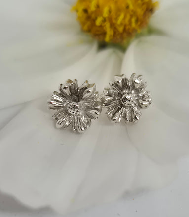 Daisy Chain - Stud Earrings