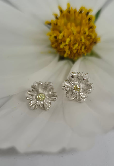 Daisy Chain - Stud Earrings