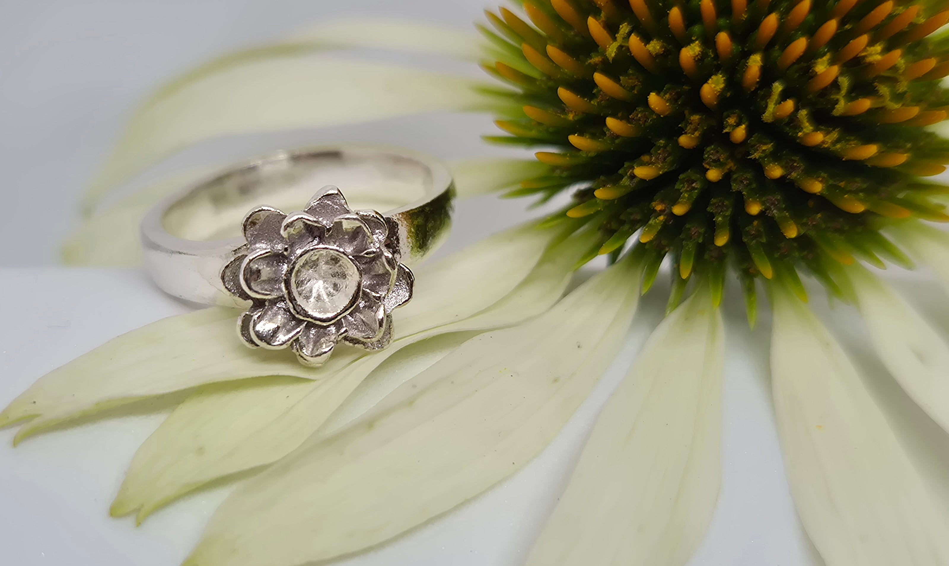 Wild Daisy - Daisy Tipped Silver Ring