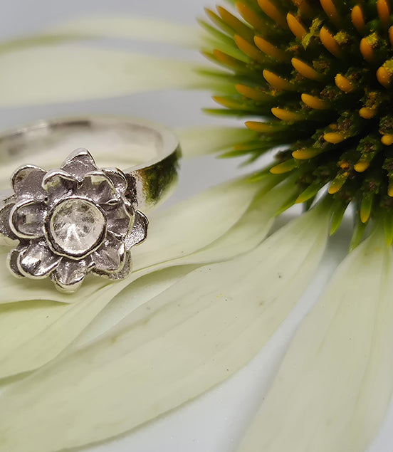 Wild Daisy botanical silver ring with hand-finished floral texture